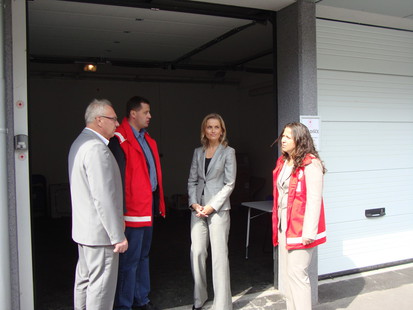 pred skladiščem RK